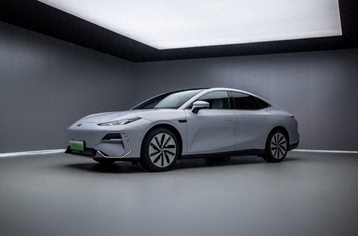 這幾款新能源電車(chē)比小米SU7更具性?xún)r(jià)比