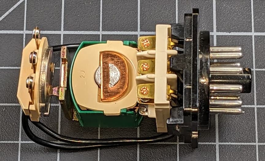 對(duì)比交流繼電器和直流繼電器規(guī)格