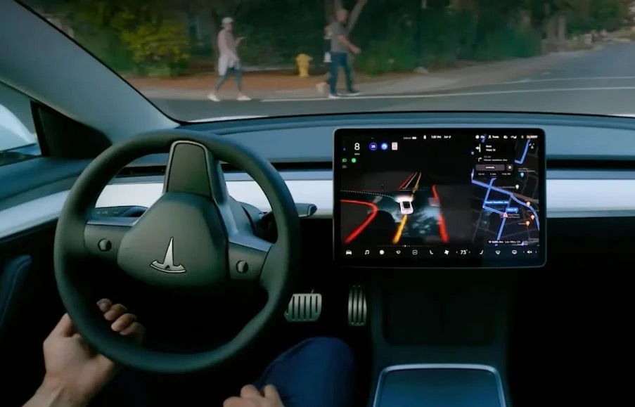 特斯拉司機過分依賴 Autopilot 釀成慘劇，被控過失殺人