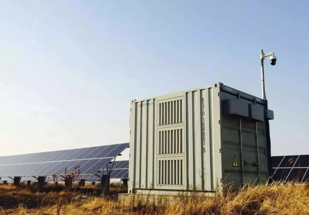 同樣是逆變器，儲(chǔ)能的和光伏的有啥區(qū)別？